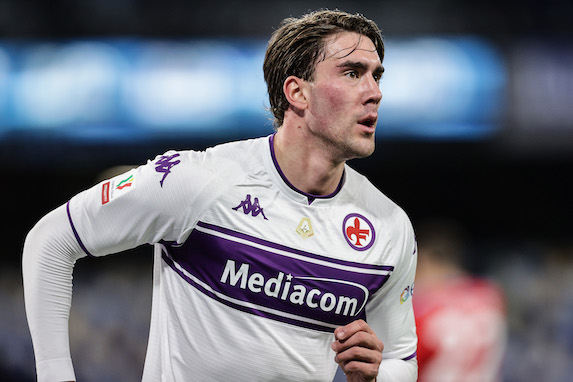 Zazzaroni: la Fiorentina venderebbe Vlahovic a gennaio ma lui vuole andare via a zero nel 2023