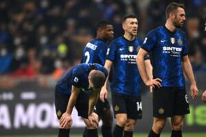 La Gazzetta su Inter-Milan: fino al 75′ Inzaghi guardava al Napoli come ultimo scoglio verso lo scudetto item-thumbnail