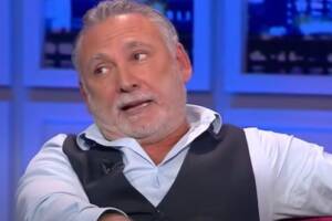 Paolantoni: «Mi soffoca l’idea di lasciare Napoli. Sono pigro, ho detto troppi no, anche a Sorrentino» item-thumbnail