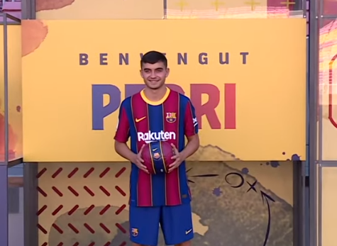 Pedri: «Chiedo ai tifosi di venire allo stadio perché domani daremo l’anima per cercare di vincere» Pedri: «Chiedo ai tifosi di venire allo stadio perché domani daremo l’anima per cercare di vincere»