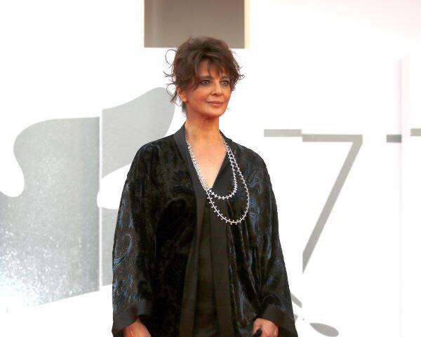 Laura Morante: «Ad una festa non riconobbi Jonny Depp, il produttore di Kusturica mi disse: cambia mestiere» Laura Morante: «Ad una festa non riconobbi Jonny Depp, il produttore di Kusturica mi disse: cambia mestiere»