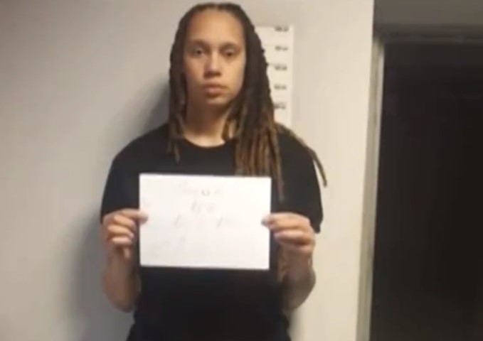 Brittney Griner trattata da “ostaggio”: è come se la Russia avesse rapito Lebron James (VIDEO)