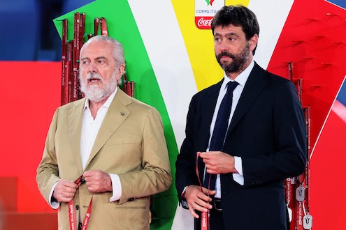 De Laurentiis sceglie Repubblica, il giornale di Elkann, e sparisce lo scudetto dell’onestà