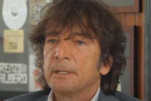 Cecchetto: «Mi lanciò Mike Bongiorno. Disse: “Ti ascolto tutte le mattine”, ma io non trasmettevo a quell’ora» item-thumbnail