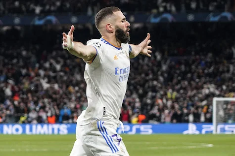 benzema giocher242 per altri due anni se florentino mi rivuole al real non gli dico no