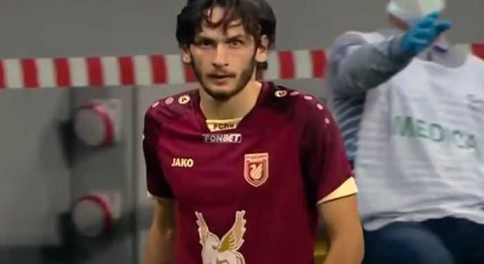 Io, georgiano, vi racconto Kvaratskhelia: grande talento, con la testa giusta. Non si accontenta mai Io, georgiano, vi racconto Kvaratskhelia: grande talento, con la testa giusta. Non si accontenta mai
