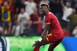 Il CorSport: «Abraham in crisi di fiducia, a Roma c’è spazio per due Re?» item-thumbnail