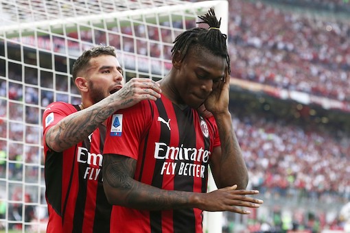 Leao: «Il Real Madrid mi vuole? È un onore ma al Milan mi sento a casa e ho due anni di contratto»