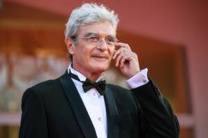 Martone su Massimo Troisi: «Lo incontrai e capii quanto soffrisse del fatto di essere sottovalutato» item-thumbnail
