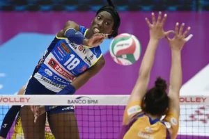 egonu scavelli razzista