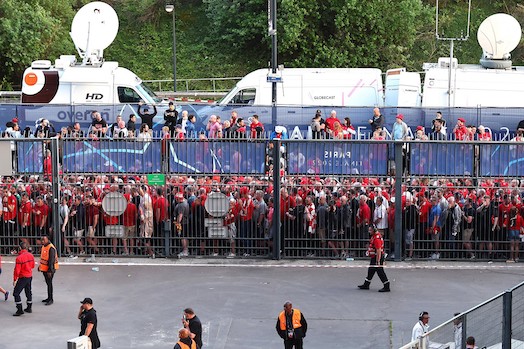 Il Guardian: «Finale Champions, l’Uefa aveva già programmato di dare la colpa del ritardo ai tifosi del Liverpool»