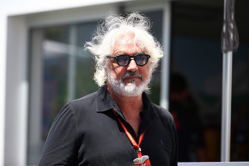 Briatore: «Hamilton è un grande nome ma la Ferrari deve investire in ingegneri nell’area tecnica»