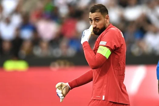donnarumma il psg gli ha offerto 10 milioni per il rinnovo ma l intesa non c è ancora schira