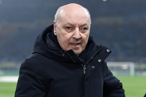 Marotta aveva parlato di una possibile «porta serena che si può aprire verso lo scudetto» (Corsera) Marotta aveva parlato di una possibile «porta serena che si può aprire verso lo scudetto» (Corsera)