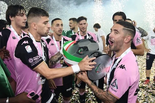 Gazzetta: finché sarà di proprietà del City, il Palermo non potrà mai giocare in Europa