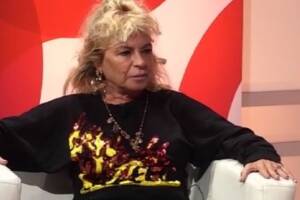 Pietra Montecorvino: «Mi hanno insultata perché ho cantato per Berlusconi, ma almeno lui sa campare» item-thumbnail