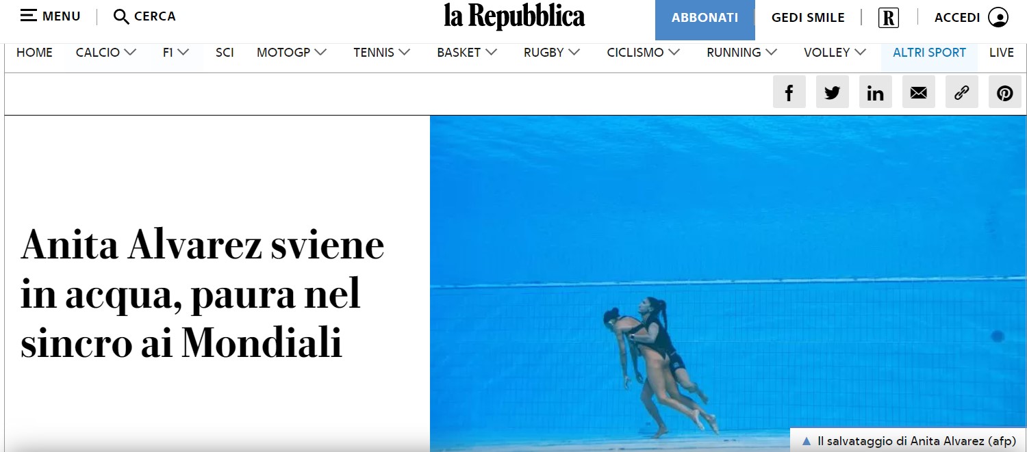 La nuotatrice che stava affogando ai Mondiali senza che nessuno se ne accorgesse La nuotatrice che stava affogando ai Mondiali senza che nessuno se ne accorgesse