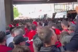 Stade de France, i tifosi: «Eravamo terrorizzati. Abbiamo temuto molti più morti che a Hillsborough» item-thumbnail