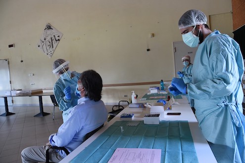 Ilaria Capua: il virus durerà decenni, forse secoli. Anche il morbillo è figlio di uno spillover Ilaria Capua: il virus durerà decenni, forse secoli. Anche il morbillo è figlio di uno spillover