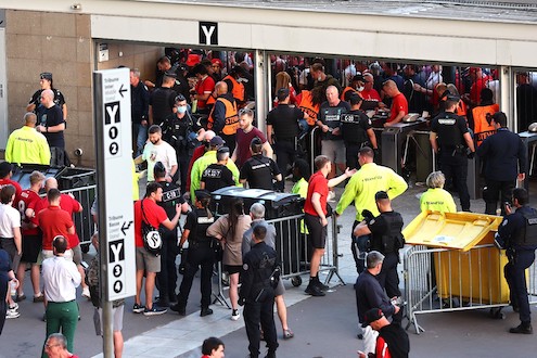 Oggi la tv a pagamento non mostrerebbe l’Heysel o Hillsborough, è il calcio per lobotomizzati