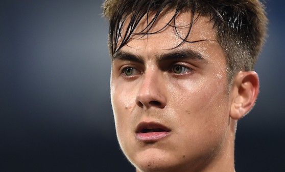 Menotti: «Dybala scelga con il cuore. La differenza non la fanno i soldi ma giocare con il sorriso»