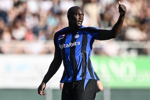 Il Meazza lo accoglie con un boato e Lukaku risponde con un gol (VIDEO)