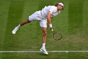 Tsitsipas a rischio per il match contro Sinner, in pre-allarme Hurkacz item-thumbnail
