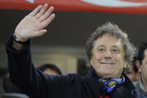 Iacchetti: «Ho iniziato a querelare chi minaccia e offende sui social, il ricavato lo do in beneficenza» item-thumbnail