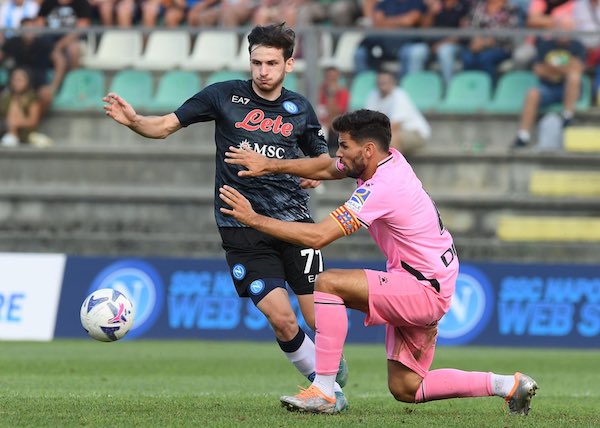 Napoli-Espanyol 0-0, non si riesce a tenere il conto dei falli degli spagnoli Napoli-Espanyol 0-0, non si riesce a tenere il conto dei falli degli spagnoli