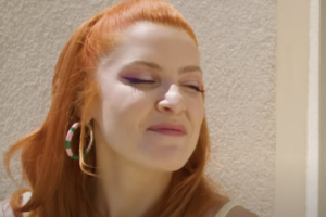 Noemi: «Spogliarmi se vince la Roma? Ma esco cosa, che sono piatta? Non ho il fisico della Ferilli» item-thumbnail