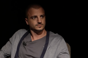Vaporidis: «Detesto chi ordina il cappuccino a fine cena o mette il parmigiano sugli spaghetti a vongole» item-thumbnail