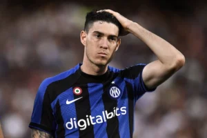 Bastoni inter digital bits napoli Napoli-Inter Inter Var
