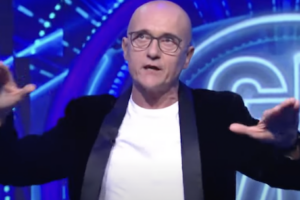 Signorini: «La mia ex è ancora convinta che io sia eterosessuale» item-thumbnail