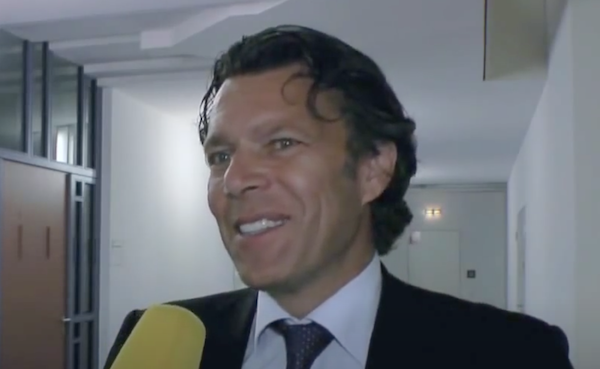 L’ex arbitro Urs Meier: «Il Var non ha reso più giusto o spettacolare il calcio» L’ex arbitro Urs Meier: «Il Var non ha reso più giusto o spettacolare il calcio»
