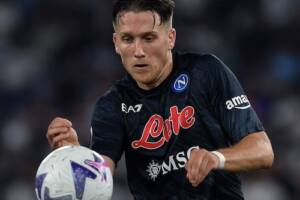 Il rinnovo Osimhen per il tetto ingaggi significa addio a Zielinski e Lozano (Gazzetta) item-thumbnail