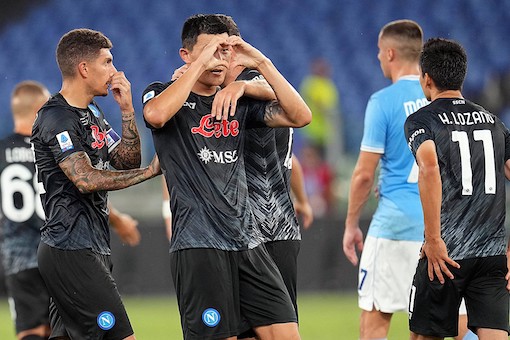 Spalletti prenda atto che ha un Napoli forte. Ci vuole coraggio a dire che i nuovi siano “meno” dei vecchi Spalletti prenda atto che ha un Napoli forte. Ci vuole coraggio a dire che i nuovi siano “meno” dei vecchi