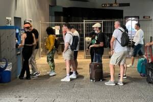 Alla metro di piazza Garibaldi funziona una macchina dei biglietti su cinque item-thumbnail