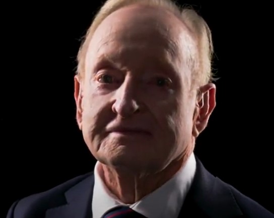 Laver: «La mia racchetta parlava per me. Non ne ho mai spaccata una, perché ne avevo solo due» Laver: «La mia racchetta parlava per me. Non ne ho mai spaccata una, perché ne avevo solo due»