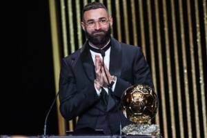 Benzema, l’Arabia gli offre 400 milioni di euro in due anni per giocare nel campionato di Ronaldo (DailyMail) item-thumbnail