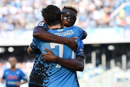 Osimhen e Kvara: nella Serie A delle vecchie glorie, il Napoli ha due attaccanti da Premier