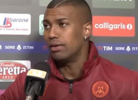 Udinese, l’auto di Walace si ribalta e prende fuoco, lui ne esce illeso Udinese, l’auto di Walace si ribalta e prende fuoco, lui ne esce illeso