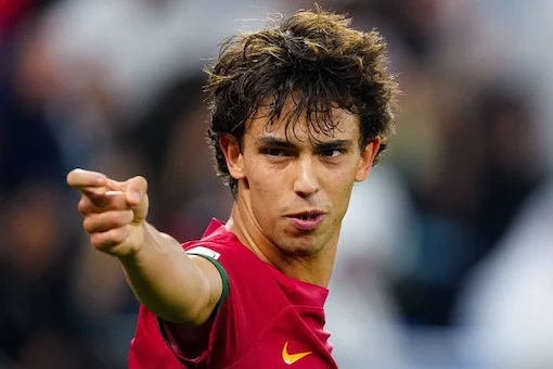 joao felix ovvero nel calcio pi249 diventi scarso e pi249 puoi guadagnare se ne va in arabia per 35 milioni l8217anno