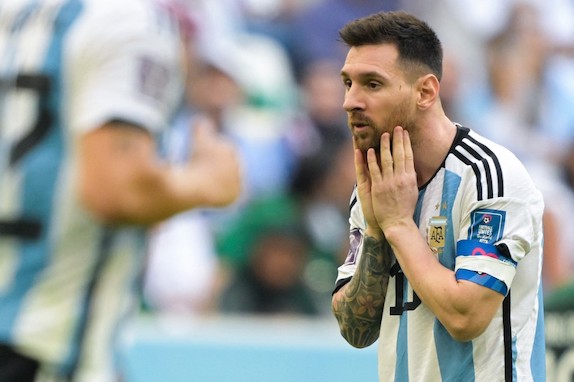 Messi bocciato dal Clarìn: «si è spento, era in modalità risparmio energetico» Messi bocciato dal Clarìn: «si è spento, era in modalità risparmio energetico»