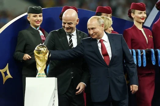 la russia potrebbe tornare a disputare una competizione fifa dopo 4 anni dalla sua sospensione ufficiale da Ilnapolista.it la russia potrebbe tornare a disputare una competizione fifa dopo 4 anni dalla sua sospensione ufficiale