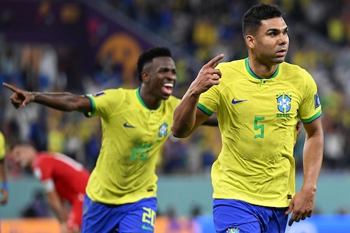 Razzismo, Casemiro su Vinicius: «La Liga deve agire, non può perdere un giocatore così»