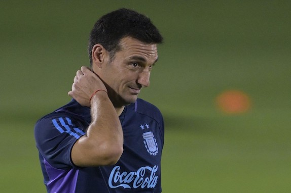 Argentina, Scaloni: «primo tempo dominato poi quei gol annullati per fuorigioco…»