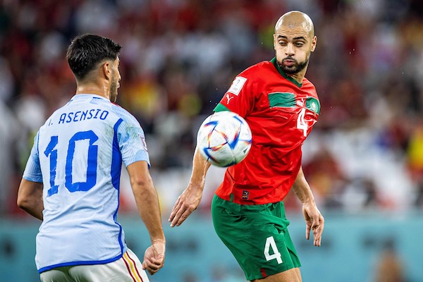 Fiorentina, Commisso furioso per la telefonata di Xavi ad Amrabat per portarlo al Barcellona Fiorentina, Commisso furioso per la telefonata di Xavi ad Amrabat per portarlo al Barcellona