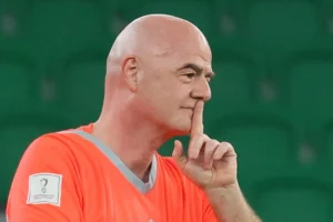 Infantino superlega razzismo Fifa