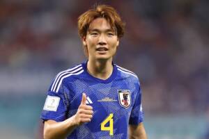 Itakura, l’entourage smentisce il vantaggio del Napoli che però conferma: «giocatore interessante» (CorSport) item-thumbnail
