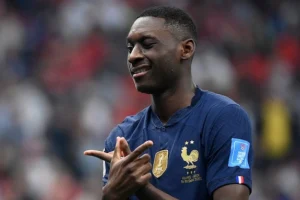 Kolo Muani psg juventus Kvaratskhelia